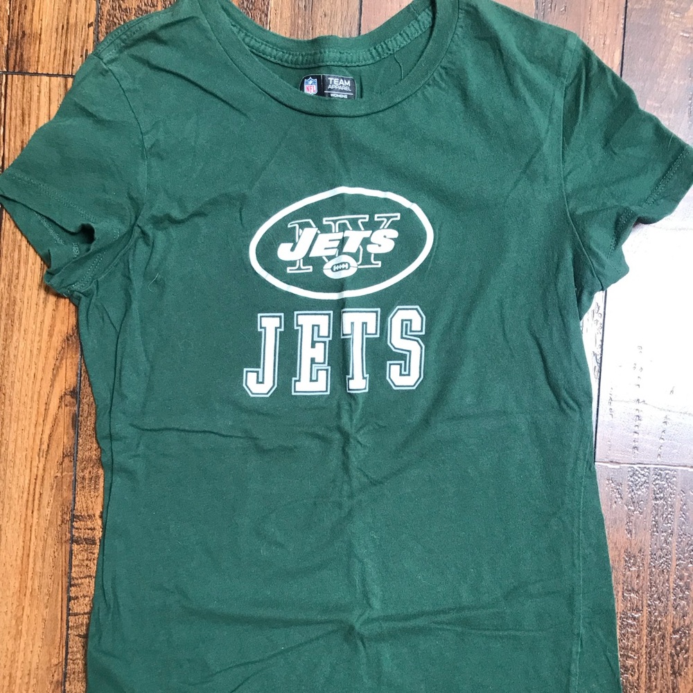 Women's medium New York Jets T shirt.